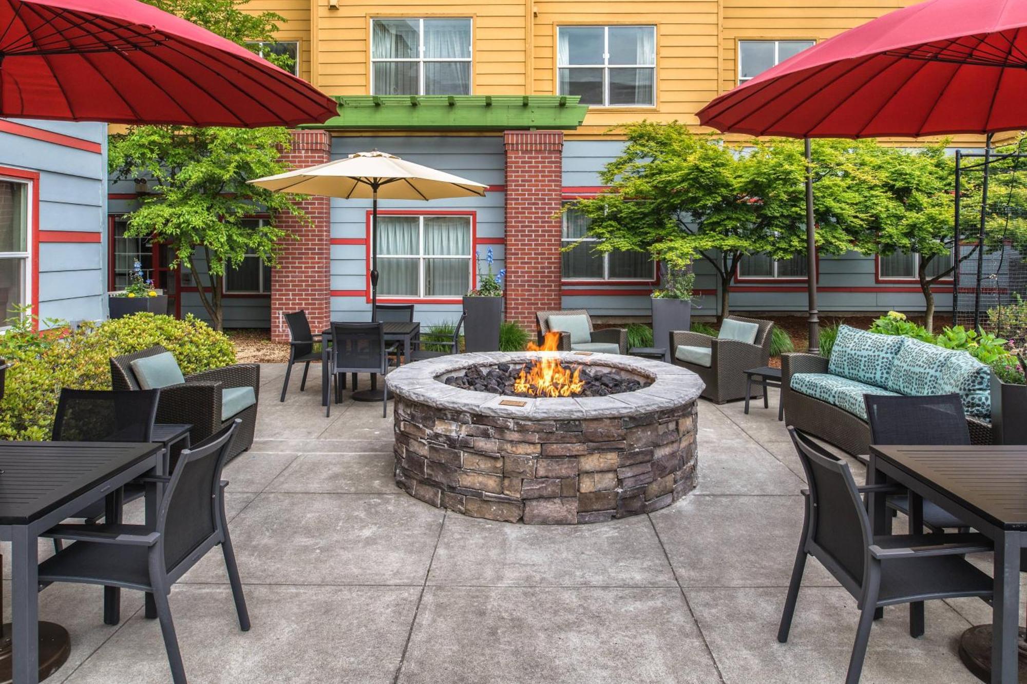 Hotel By Marriott North Portland