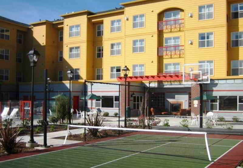 By Marriott North Hotel Portland