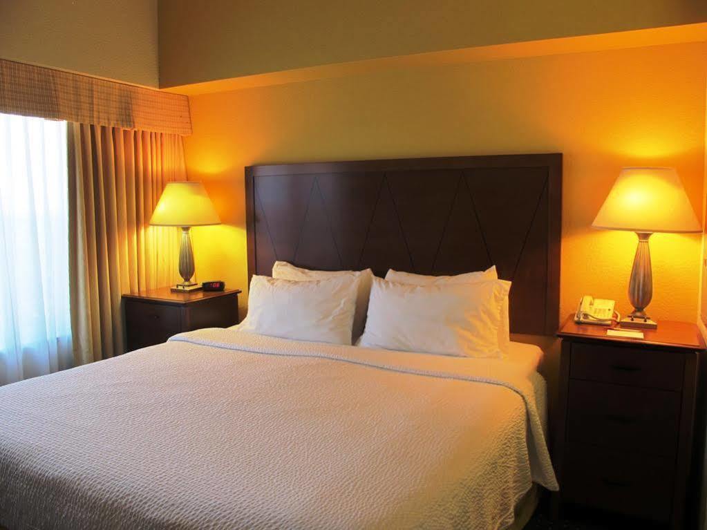 By Marriott North 3* Portland